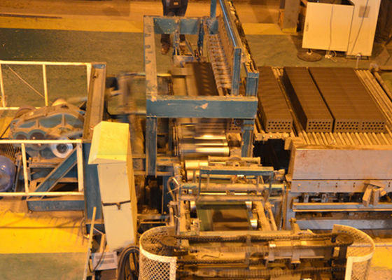 آلة صناعة الطوب الأحمر عالية الإنتاجية الفعالة مع تكنولوجيا متقدمة لإنتاج مواد البناء