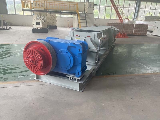 220V / 380V الطوب الطين آلة خلط الطارد 30-40m3 / ساعة القدرات