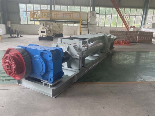 220V / 380V الطوب الطين آلة خلط الطارد 30-40m3 / ساعة القدرات