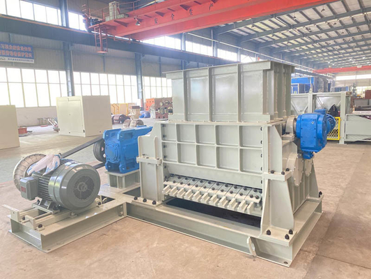 BBT AC Motor كسارة أسطوانية مزدوجة الأسنان سعة 30-45 م³ / ساعة