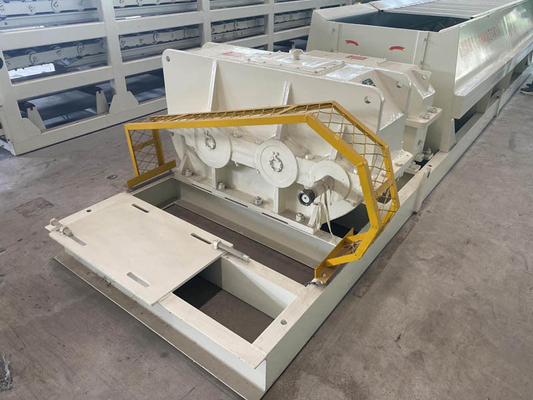 75KW خلاط مجداف بعمود مزدوج 60-110T / H خلاط برغي مزدوج للتكسير