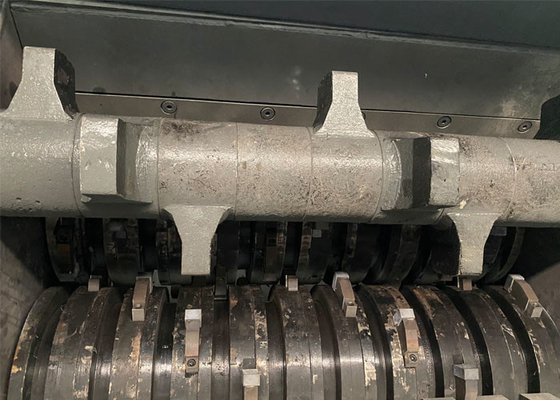 AC Motor كسارة أسطوانية مزدوجة لتجهيز المواد الخام