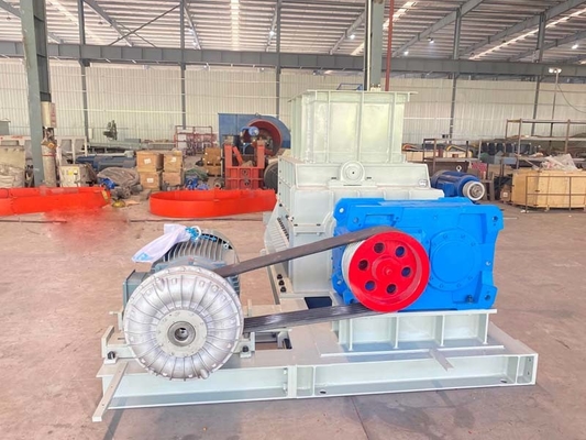 AC Motor كسارة أسطوانية مزدوجة الأسنان 30-45 متر مكعب / ساعة معالجة المواد الخام