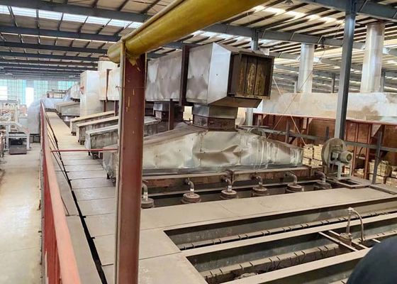 خط إنتاج أوتوماتيكي لإنتاج الكتل الجوفية من الطين مع مجفف نفق وقدرات كبيرة 800 طن / يوم